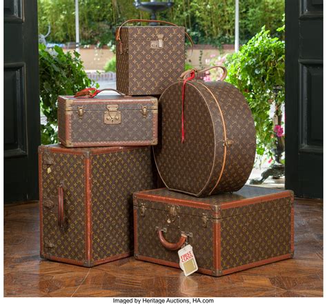 louis vuitton travel case price